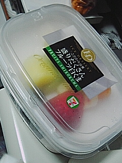 盛りだくさんフルーツ白くま