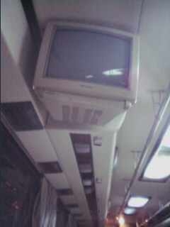 バスにテレビ