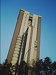 法政大学