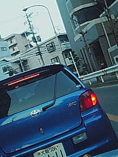 海外版Vitz