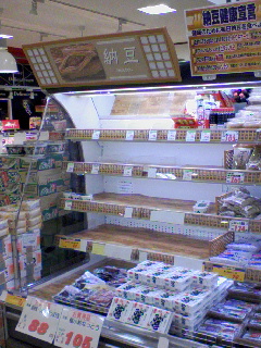 納豆売り場