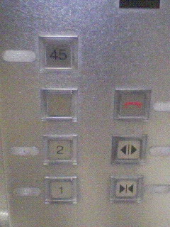 手抜きエレベーター