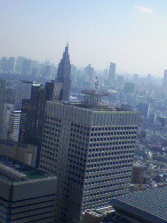 KDDIビル