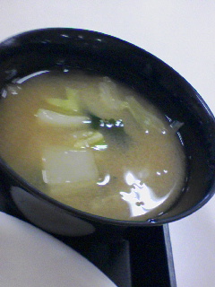 味噌汁の白菜