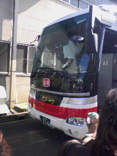 新型バス
