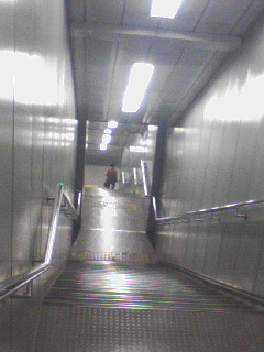 桁上から地下