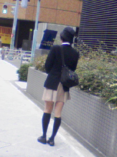 ひざ上何センチ？