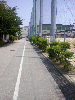 潜入
