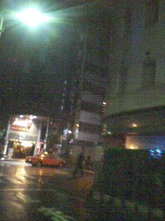 行動開始