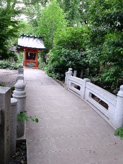 弁財天さんが居ます