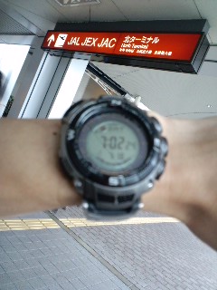 空港着
