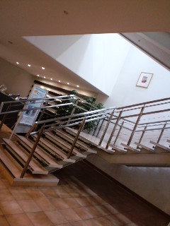 ラウンジ内部