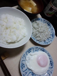 本日の朝食兼昼食