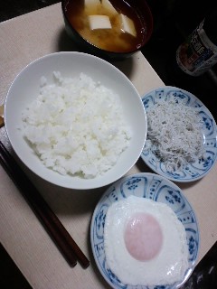 本日の朝食兼昼食