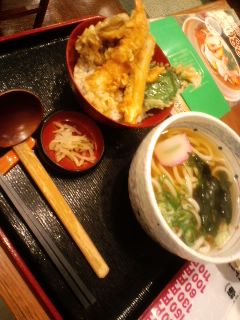 本日の朝食兼昼食