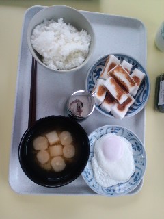 本日の朝食兼昼食