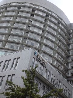 病院のハシゴ
