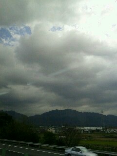 雲行き怪しい
