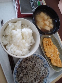 本日の朝食