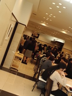 朝食会場