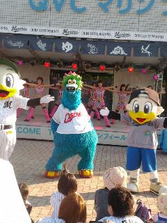 スラィリー登場