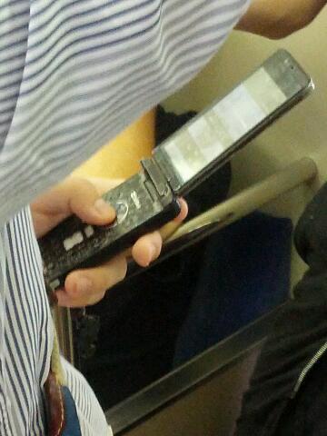 携帯電話