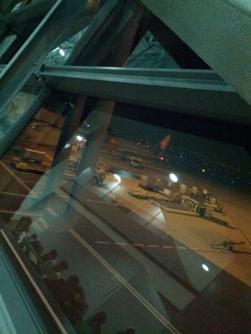 隣の飛行機