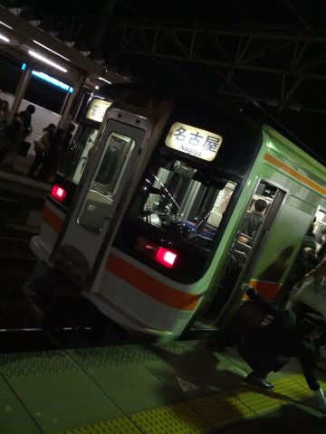 列車到着