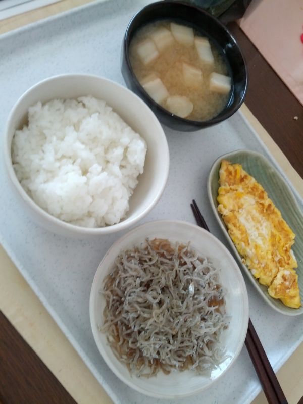 本日の朝食