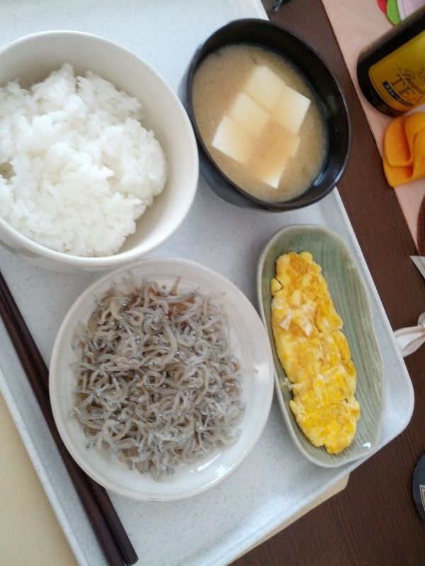 本日の朝食