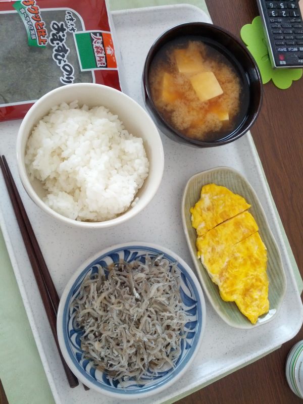 本日の朝食