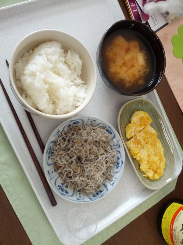 本日の朝食