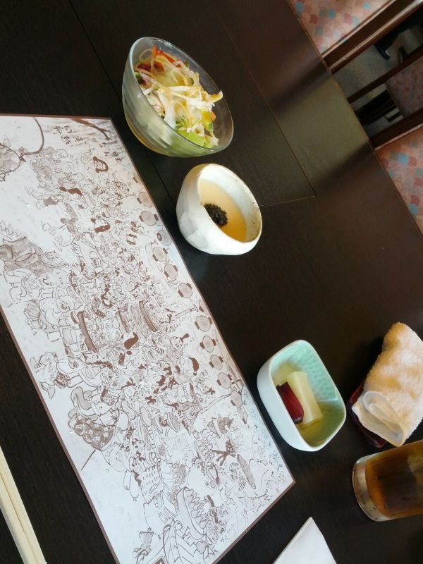 サラダととろろと漬け物