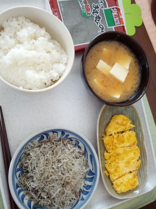 本日の朝食