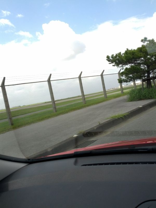 嘉手納飛行場