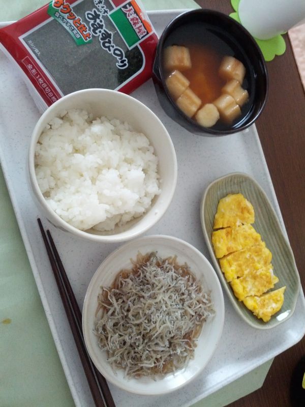 本日の朝食