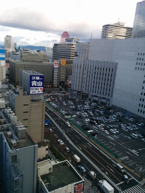 ヨドバシの駐車場