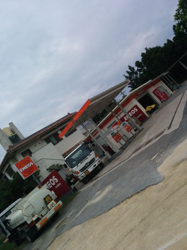 ガソリンスタンド
