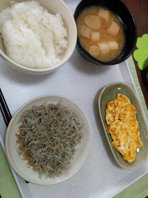 本日の朝食