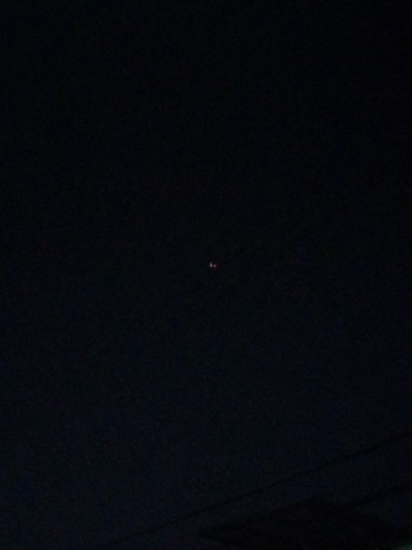 夜の飛行機