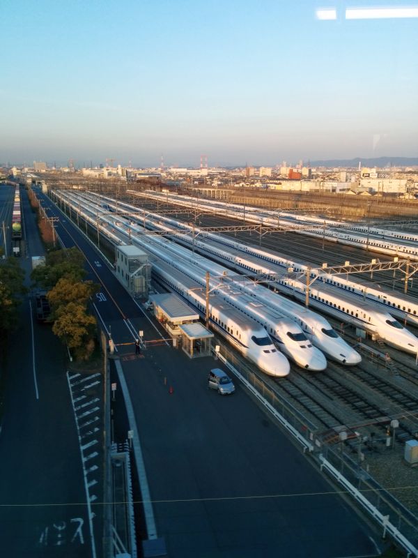 新幹線の車庫