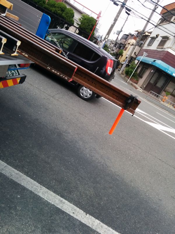 荷台の荷物