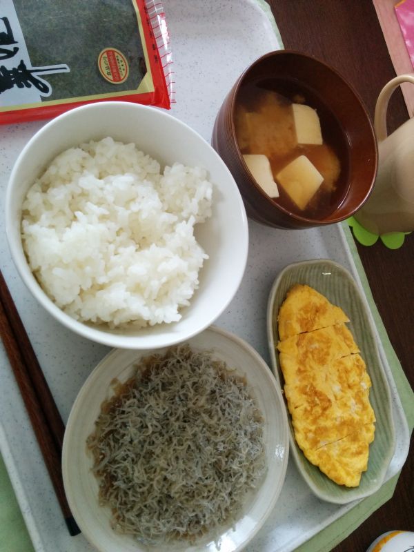 本日の朝食