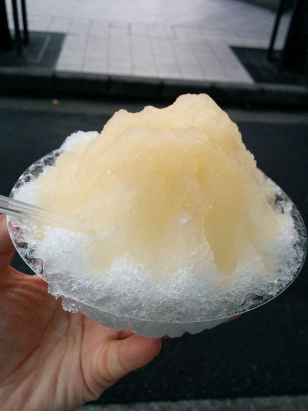 白桃味のかき氷