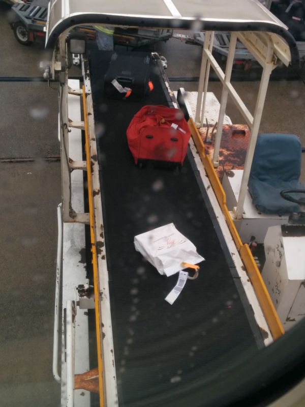 荷物の積み込み