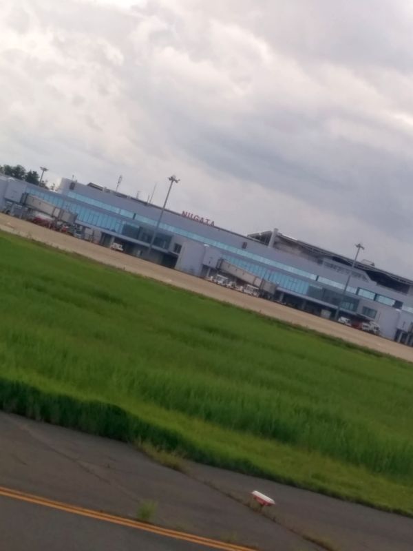 新潟空港
