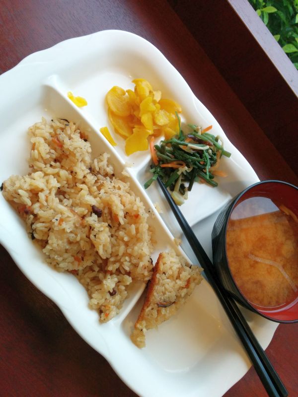 本日の朝食