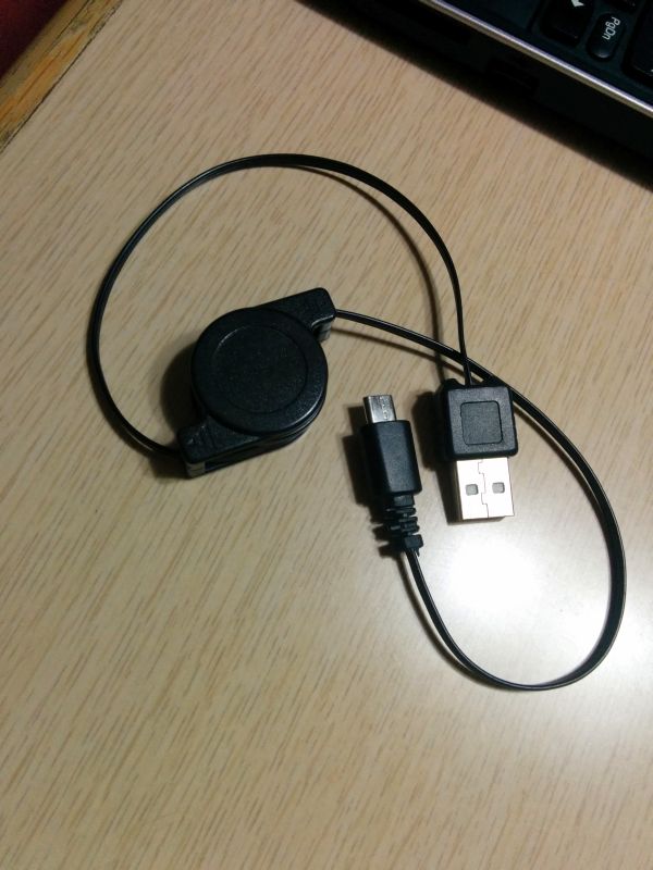 リール式USBケーブル