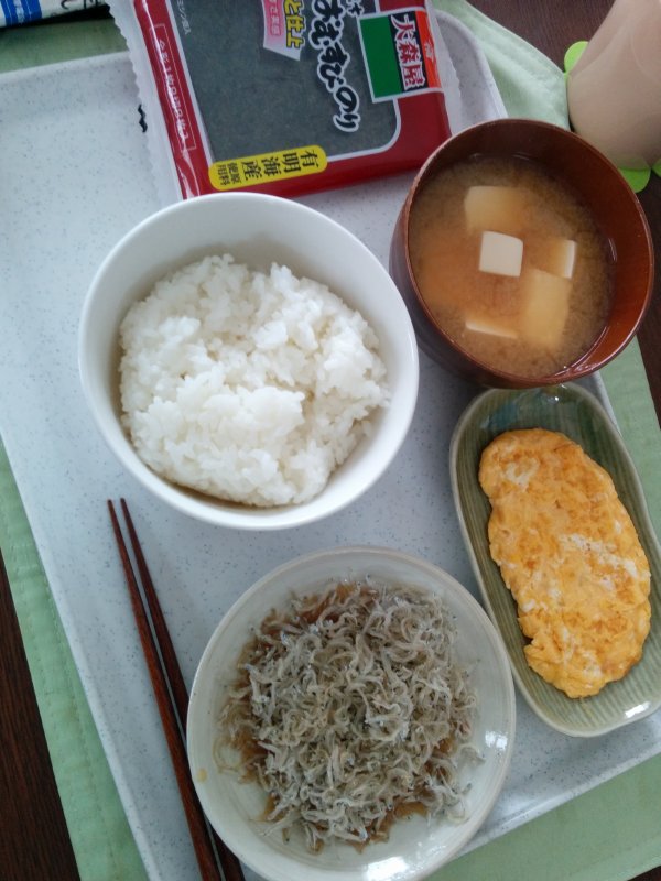本日の朝食