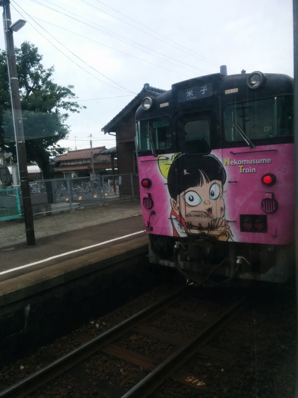 すれ違い列車